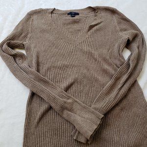 GAP - Brown V-Neck Sweater